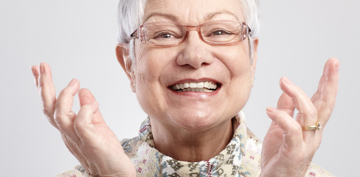 hdr_Services_Restore_ImplantSupDentures Dental Excellence implant supported dentures in Independence MO